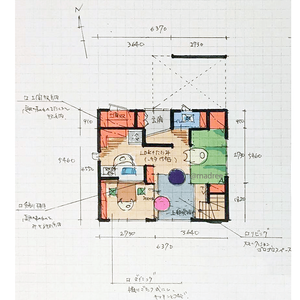 2階にまとめた水廻りで生活リズム整う、居心地良いリビングに家族集う家