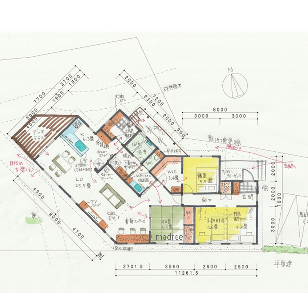 視線が抜けるリビングに家族集まる、土間付き勝手口が嬉しい扇形の平屋