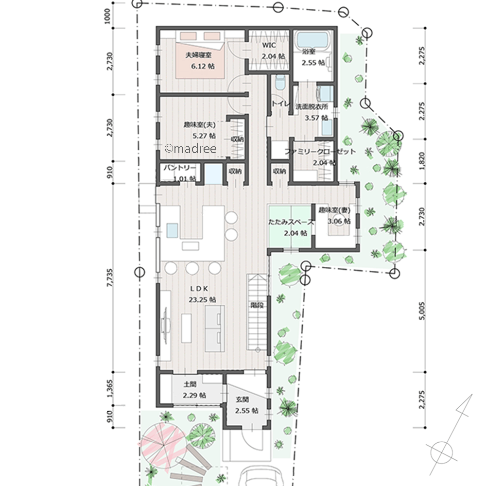 子育ても趣味もゆったり楽しむ、各々にパーソナルスペースがある縦長地の家