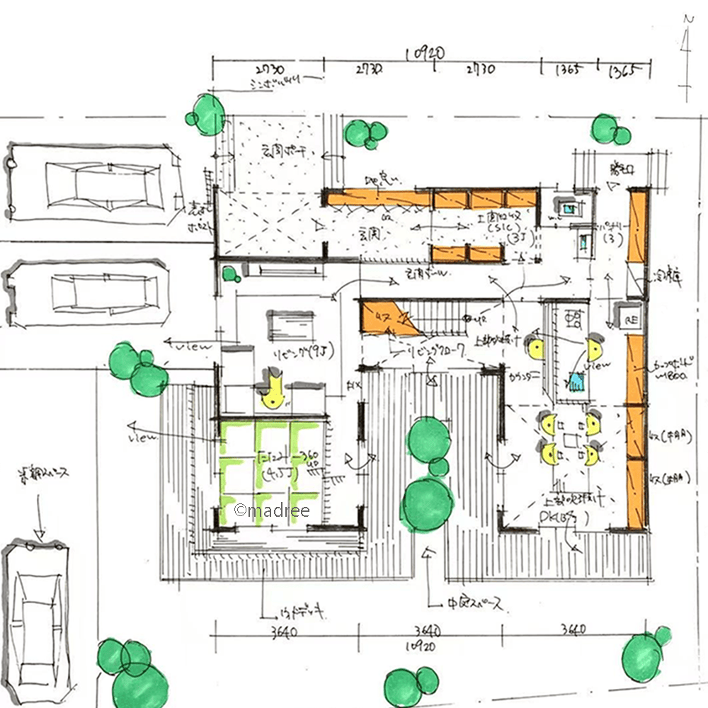 桜並木と中庭の風景取り込む、大窓から光溢れるカフェライクな家