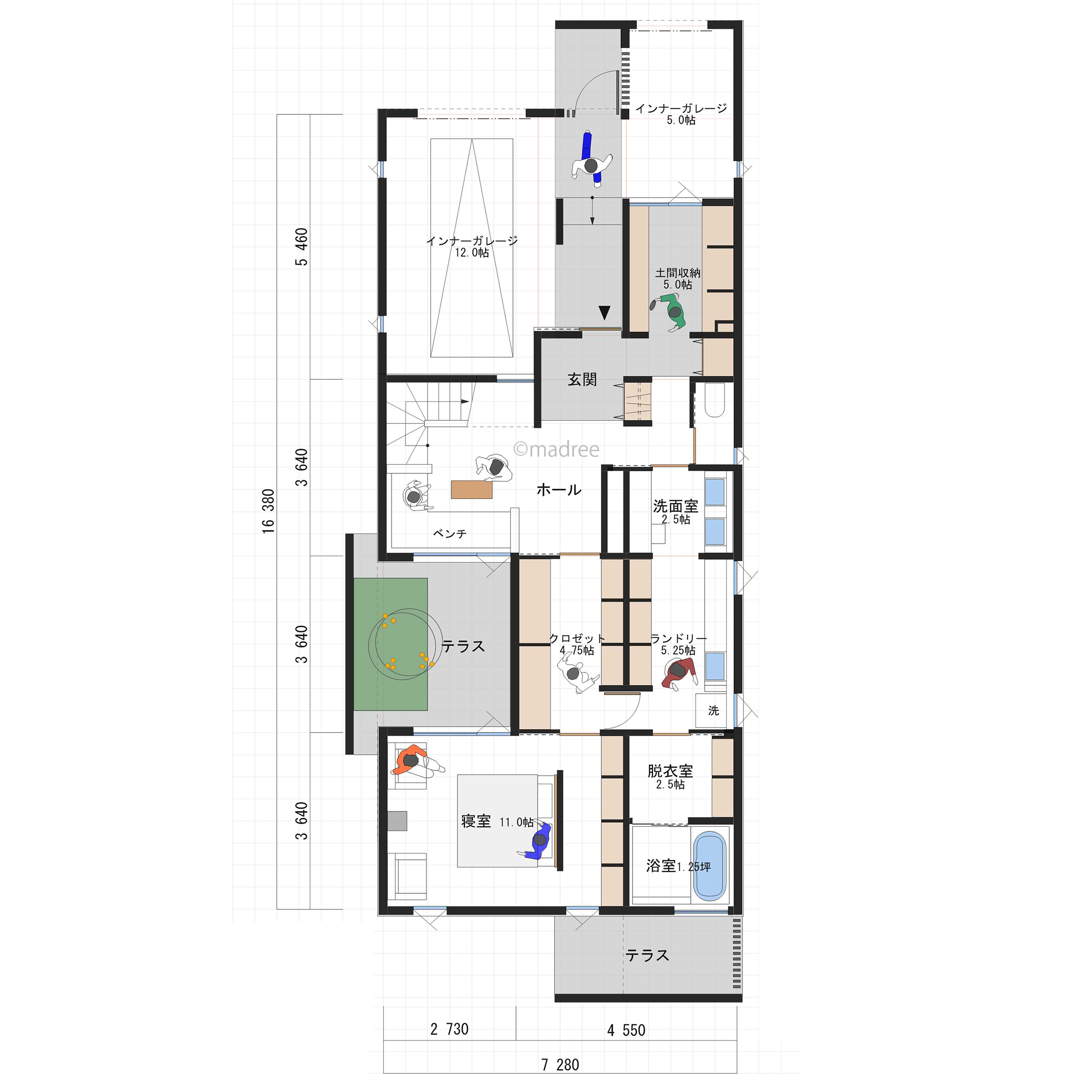 ゆとりあるインナーガレージとライトコートを囲むのびやかなLDKの家