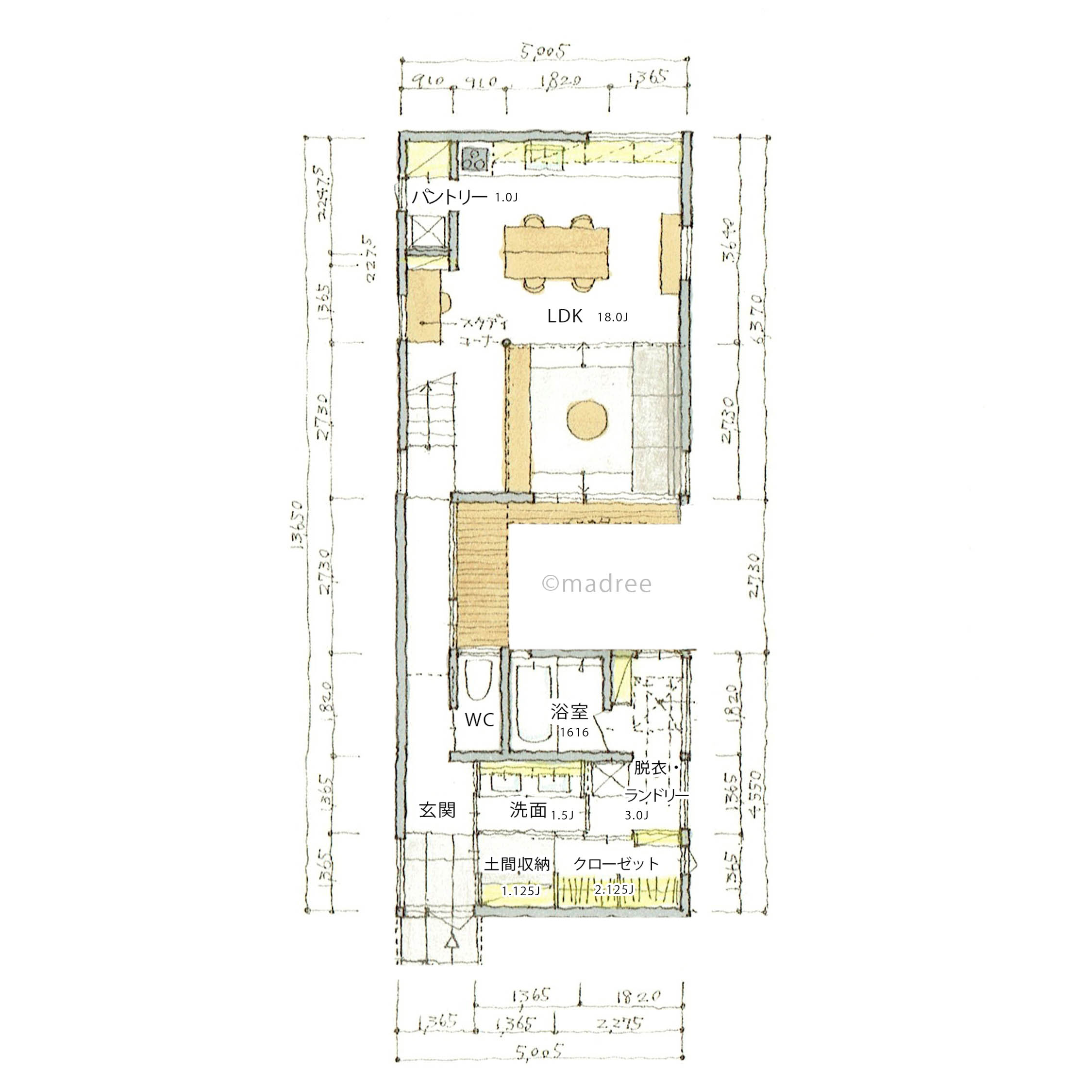 中庭と吹き抜けで光を取り込む縦長敷地を活かした伸びやかな間取り