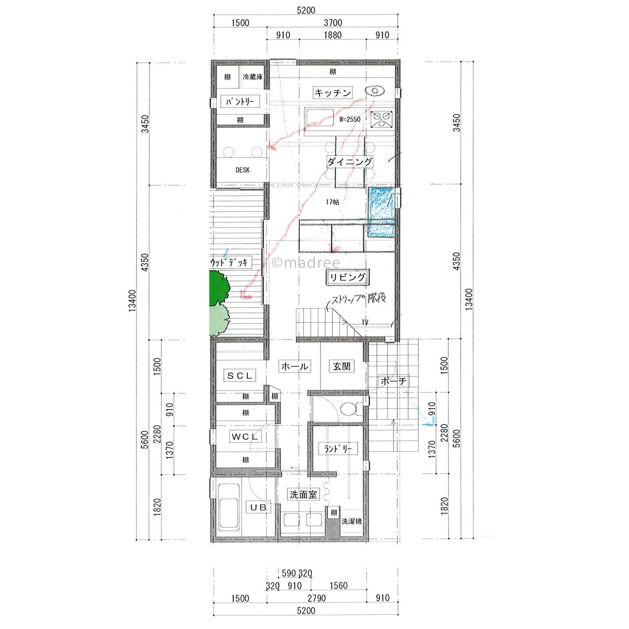 思わず家族が集まりたくなる開放感と居心地の良さが叶うLDKと繋がる吹き抜けで子育てしやすい間取り