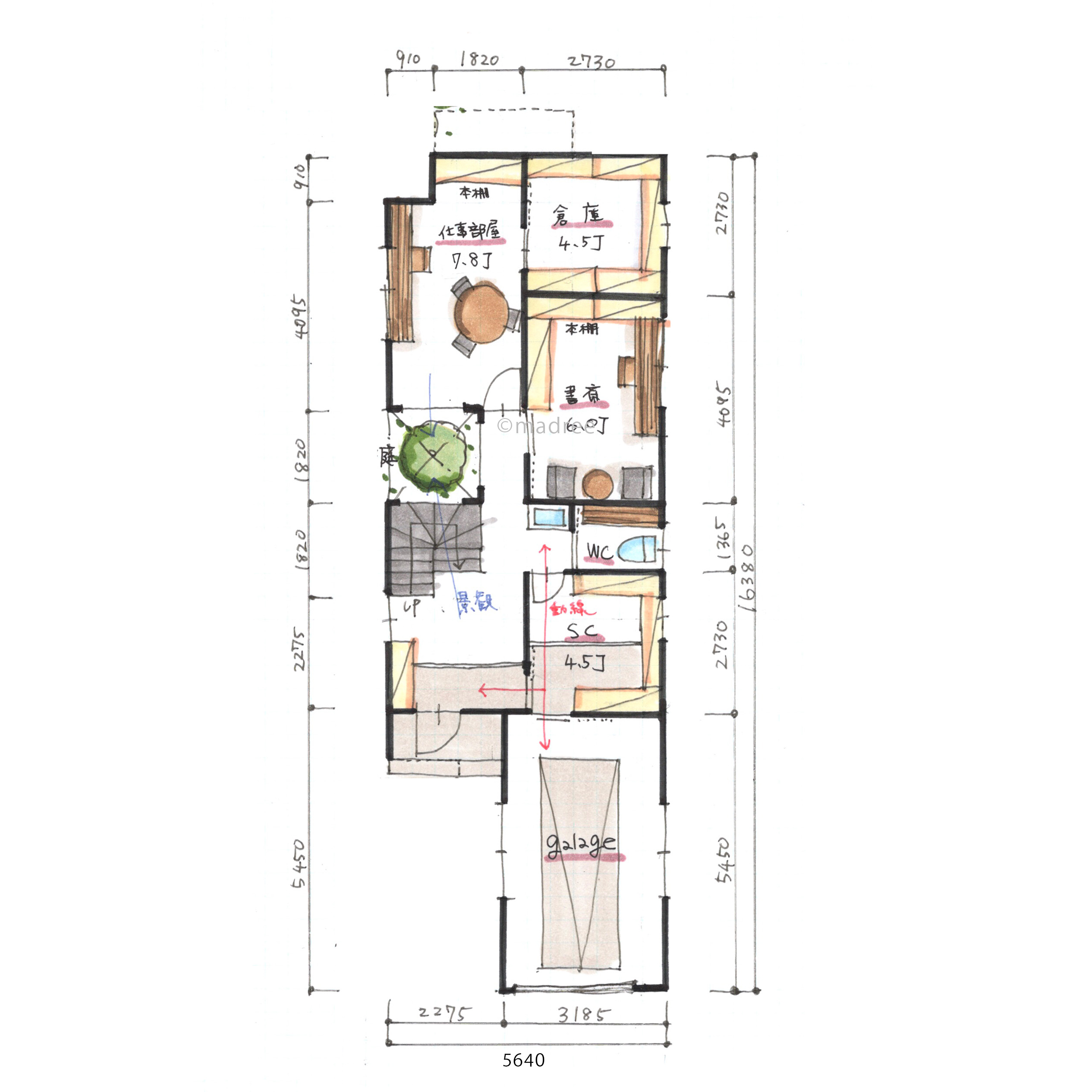 センターの吹抜が家中に開放感を与える、事務所も兼ねた縦長の明るい家