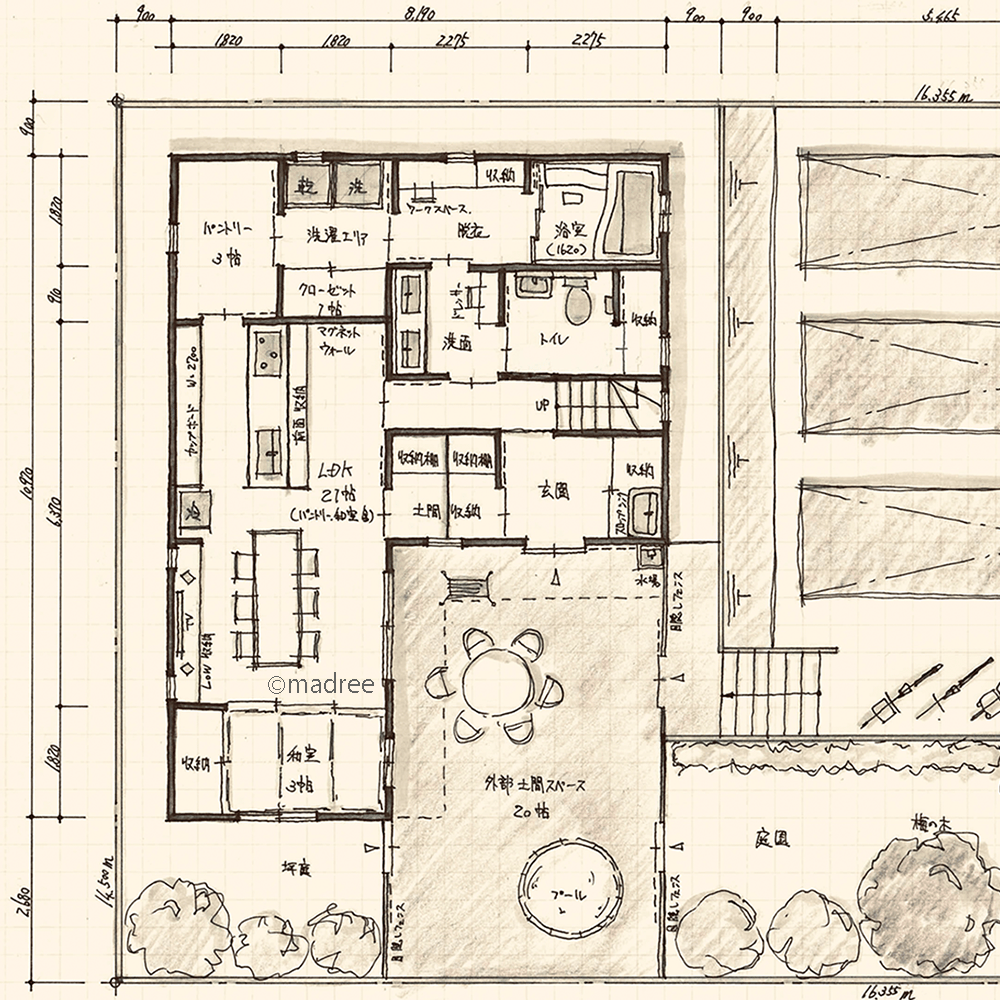子どもは自由に大人は安心の、快適プライベートな外部土間がある家