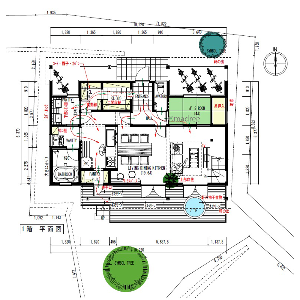 リビング続きのウッドデッキで、家族のコミュニケーション増える家