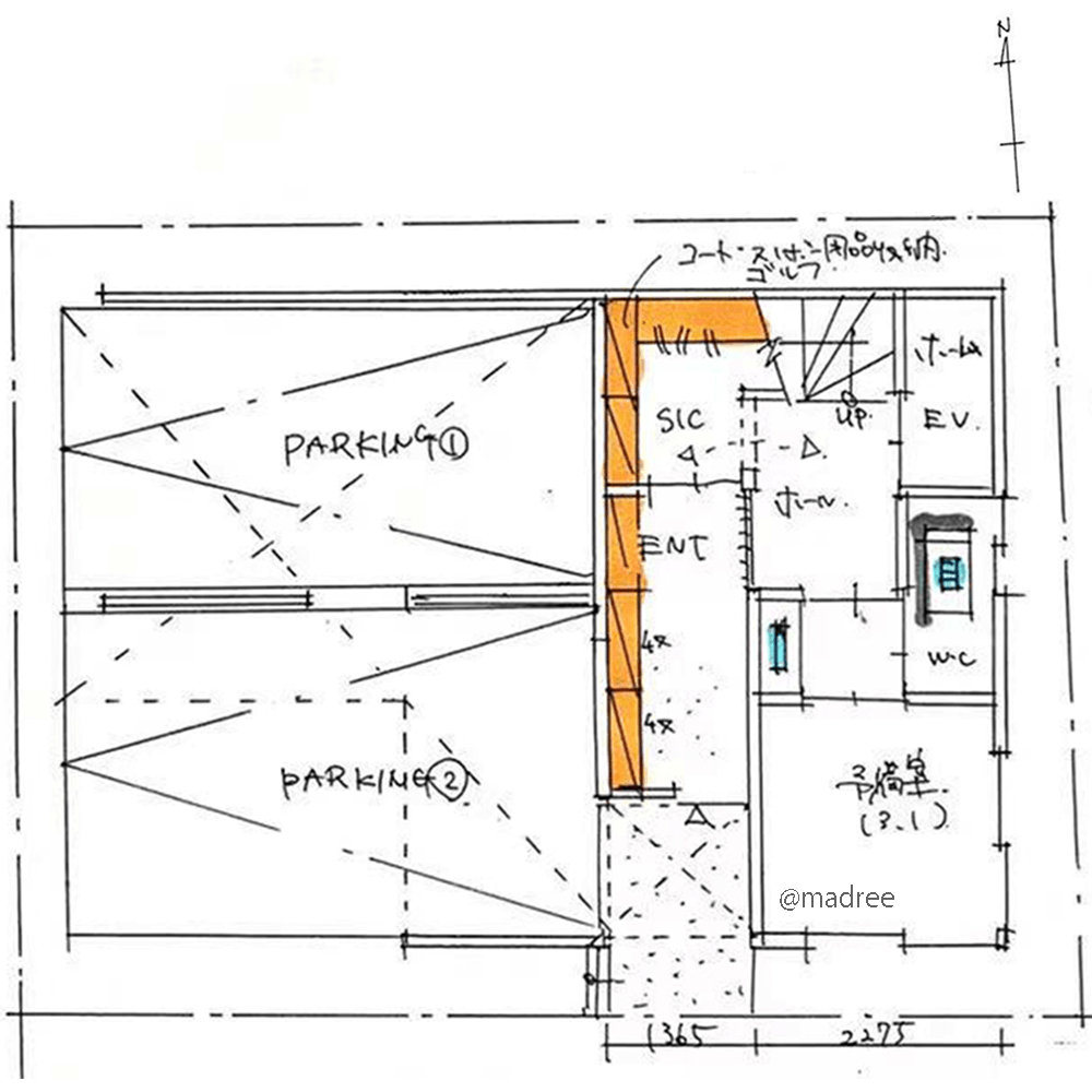 屋上まで快適に行き来できる、ホームエレベーターで老後生活も安心の家