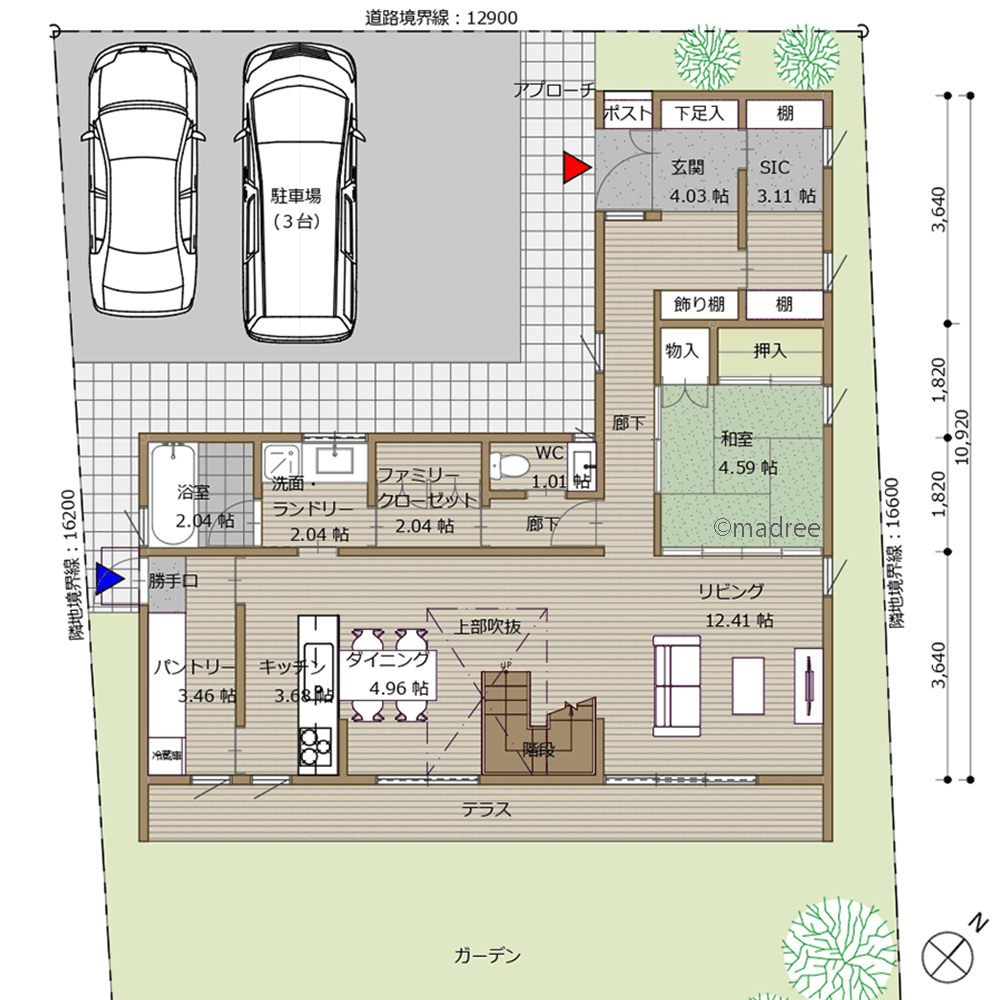 中心の吹抜で家族つながり感じる、広庭の緑を望むLDKの家