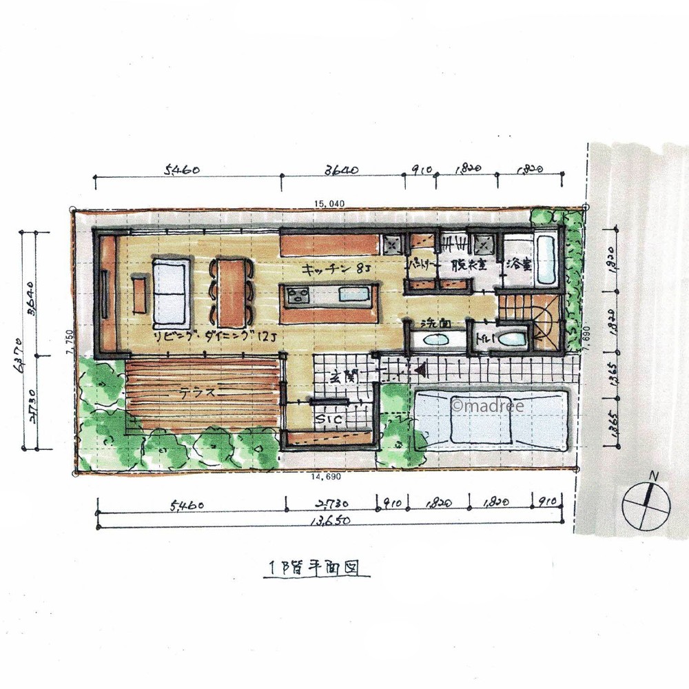 細長い土地を有効活用、明るく外との繋がり感じる家