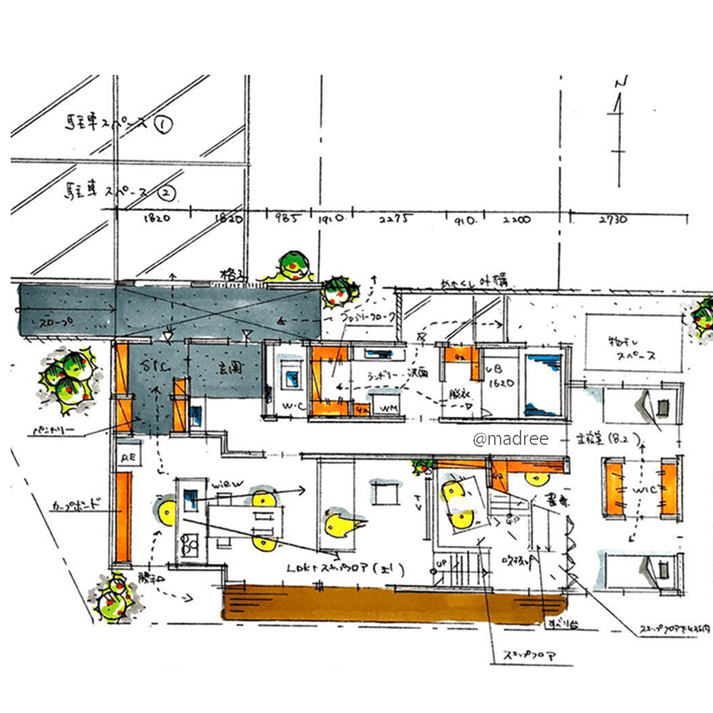 靴のまま荷下ろしで効率的、家族用玄関から土間パントリー直結の家