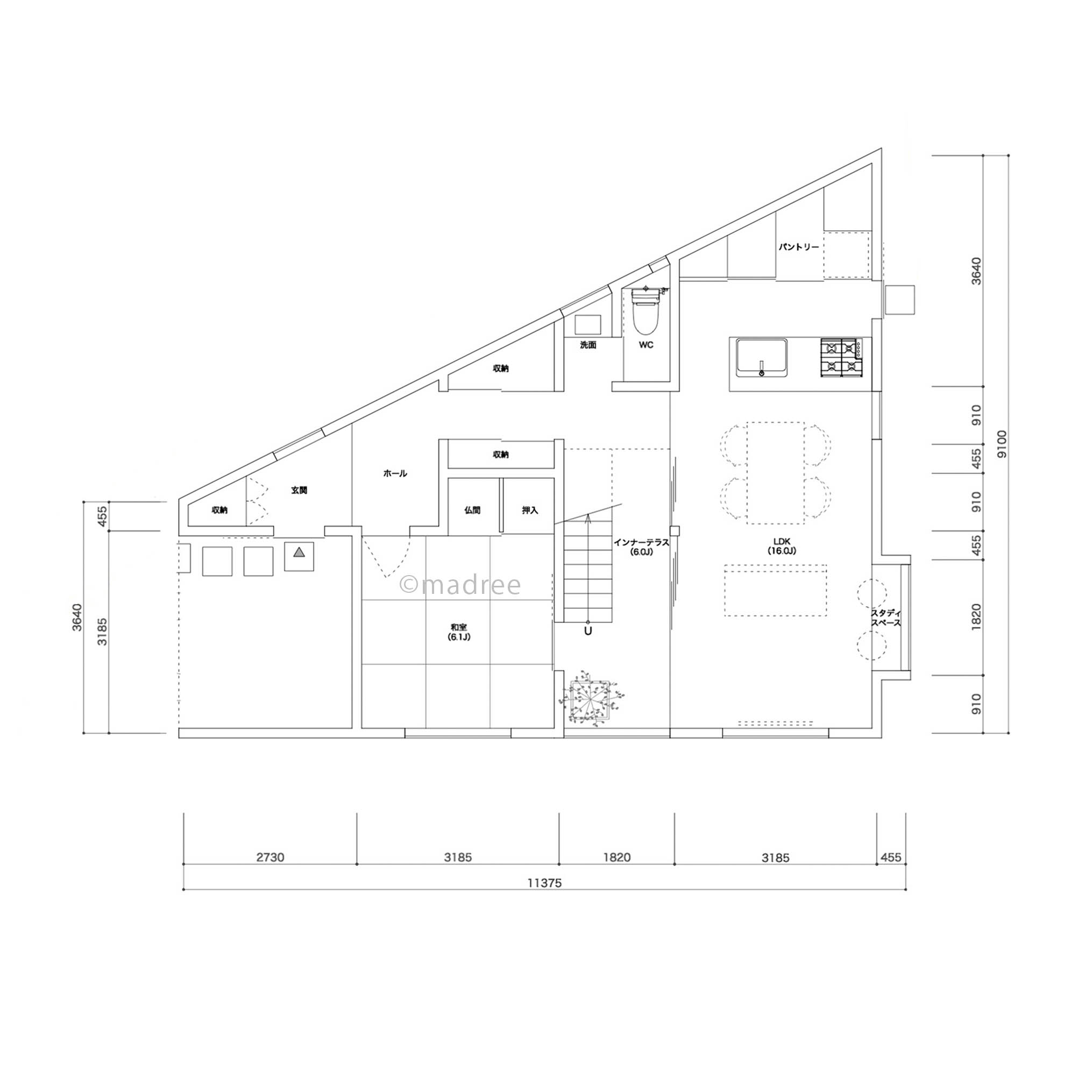 インナーテラスで光を取り込み家族のつながりを作る三角地の間取り