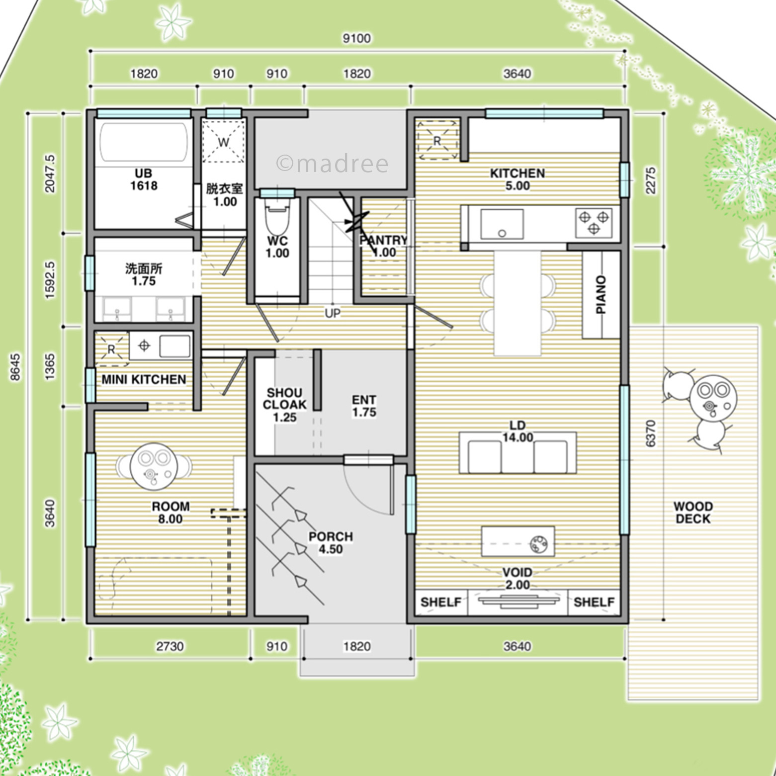 大きな吹抜より自然光が降り注ぐ、互いに干渉しにくい動線の二世帯住宅