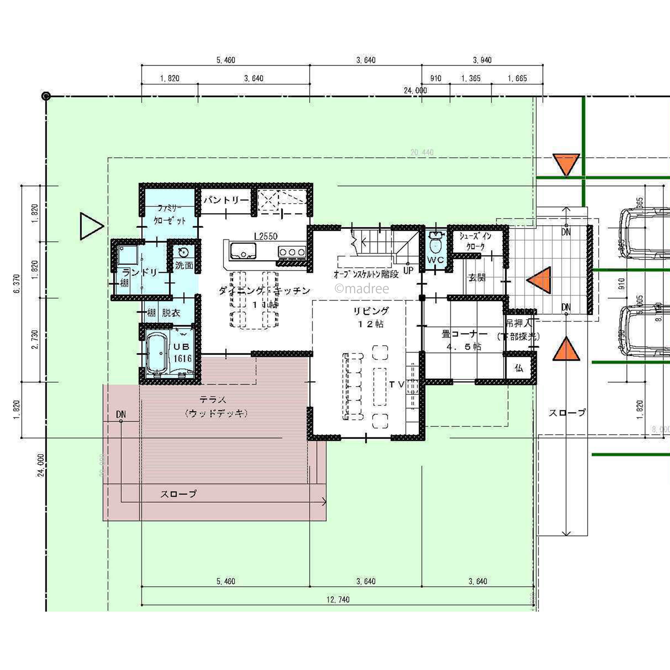 すぐに来客を案内できる、家族５人と猫が自由に過ごせるリビングの家