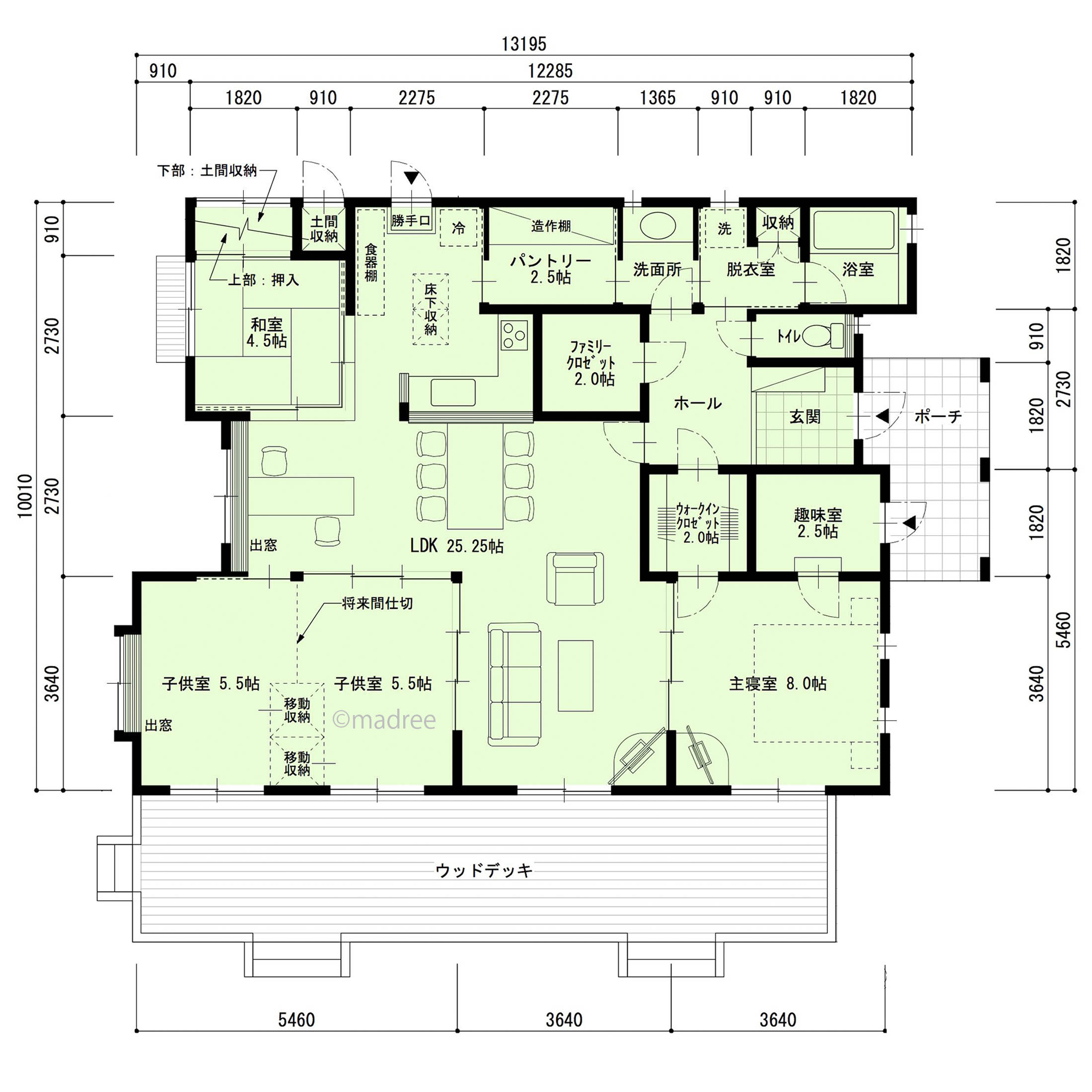 アウトドア時間に最高の距離感、南側の全面ウッドデッキで屋内外を繋ぐ平屋