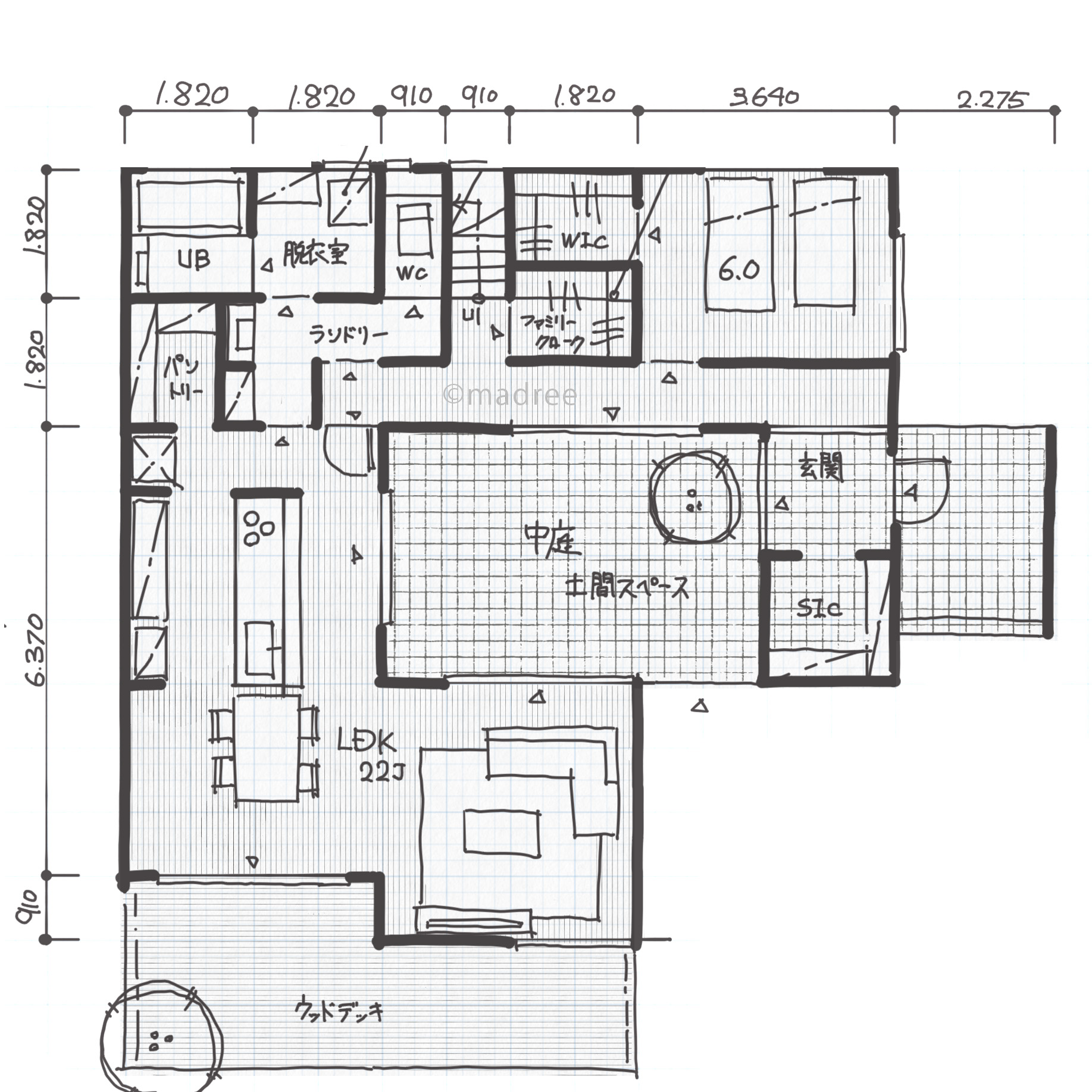 中庭で家族との思い出を刻む、光と風が家中に広がるコートハウス